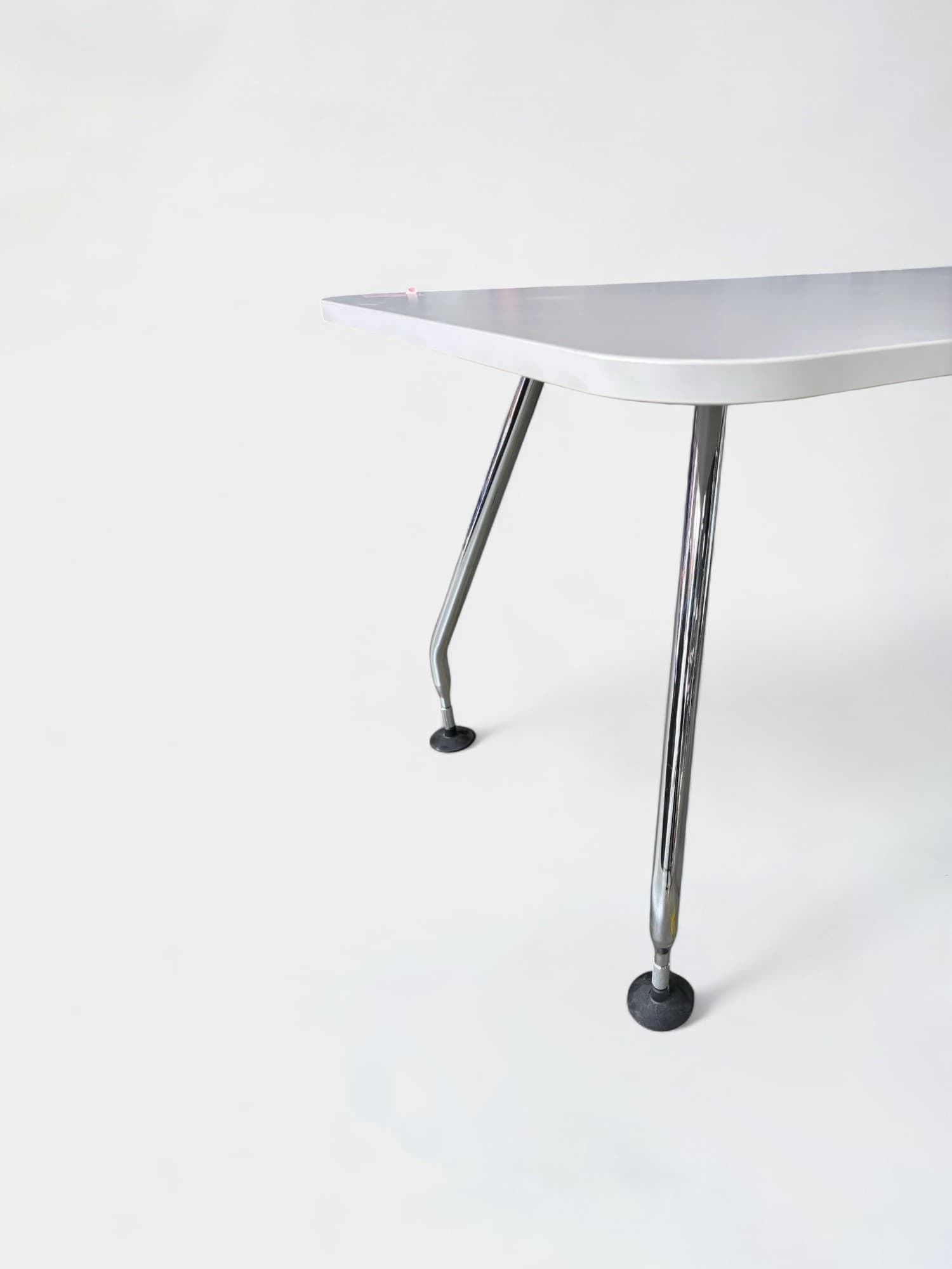 Vitra witte tafel-1
