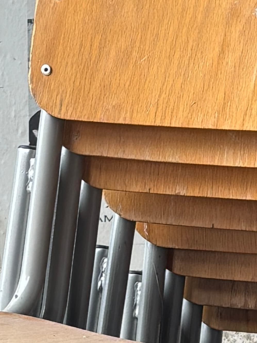 Chaises d'école en bois gris-1