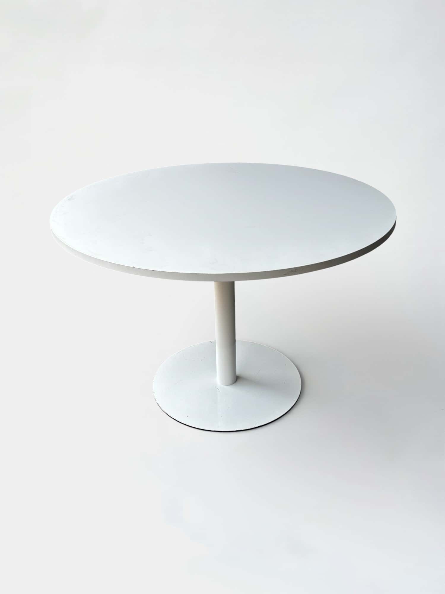 120cm round white table product image