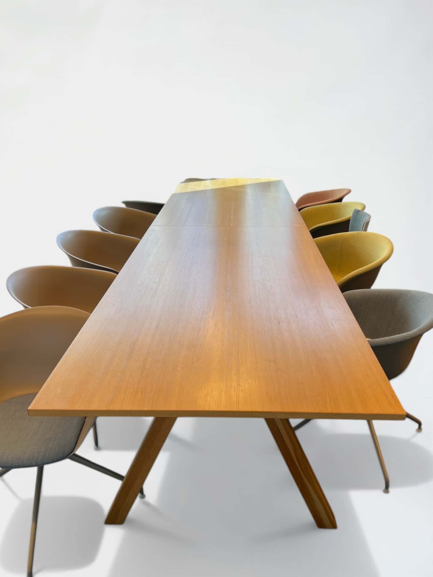 400 cm Martela Frankie meeting Table with oak legs product image